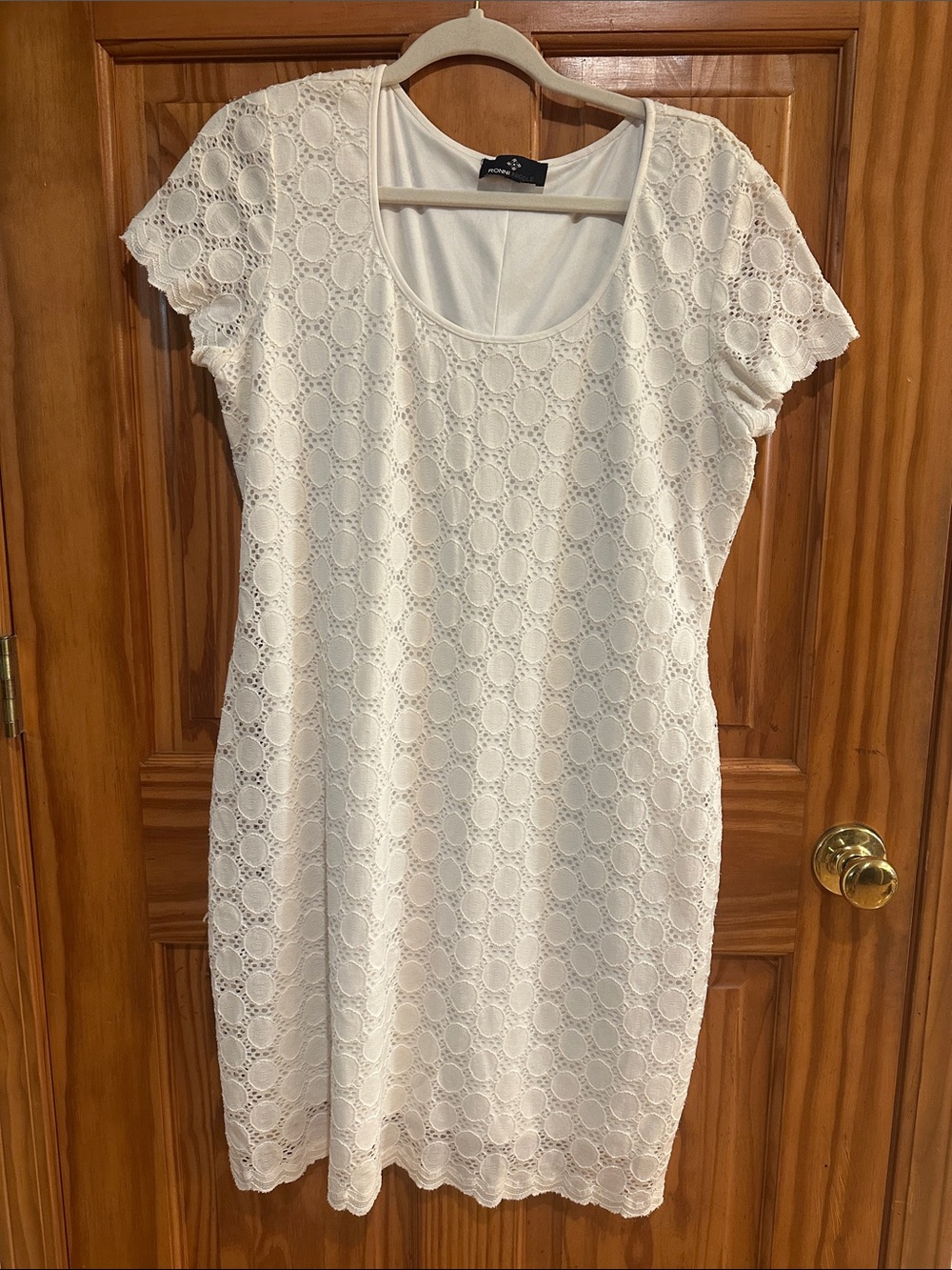 Elegant White Lace Short Sleeve Dress cruise white night